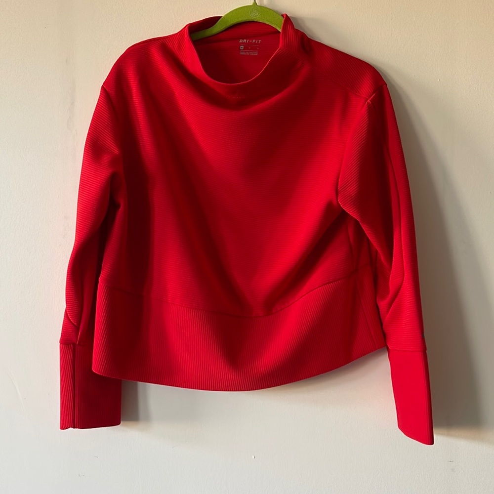 Nike red cropped dry fit pullover